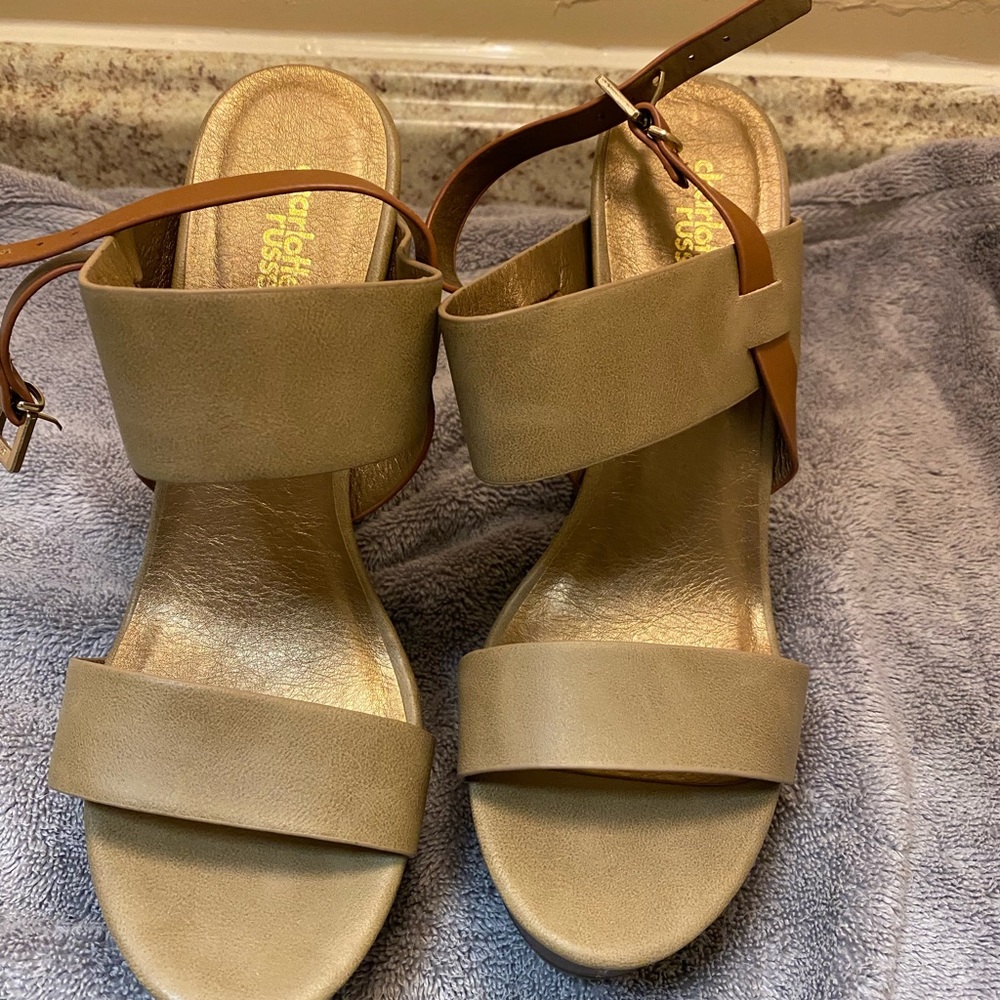 Women wedges